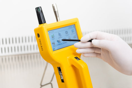 Every Particle Counts: How Environmental Monitoring Protects Critical Medical Devices and Reprocessed Surgical Instruments